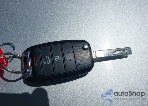 2016 Kia Optima Lx from USA, damaged, VIN 5XXGT4L30GG070531